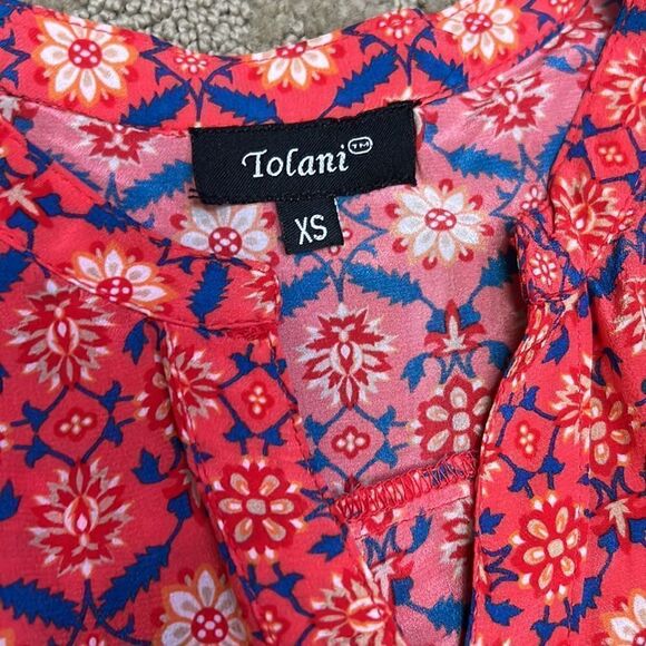 Tolani Women’s XS Silk Romper and Swim Coverup; 4 front Buttons - Picture 6 of 11